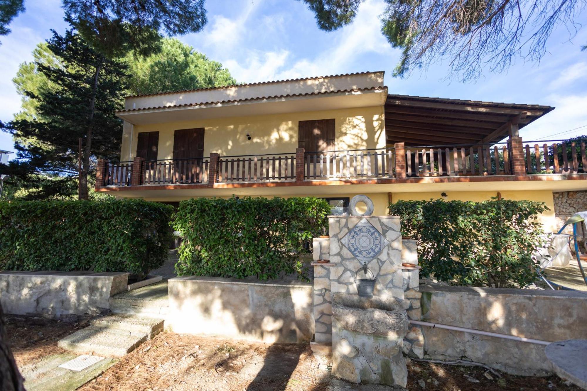 Casa Vacanza Caronia Valderice Esterno foto